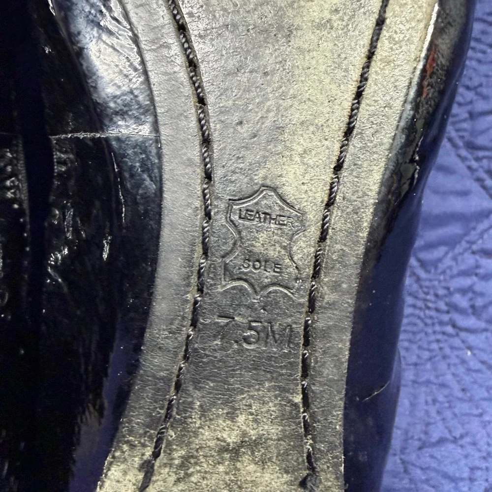 Tory Burch Reva Black Patent Leather Gold Logo Ballet Flats Size 7.5M